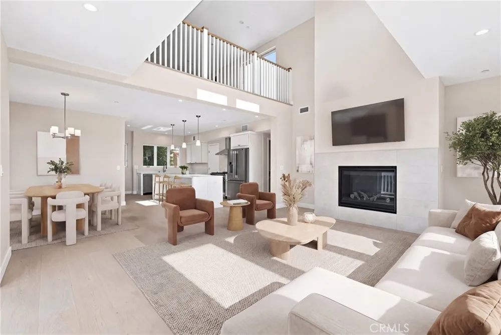 109 Francisca Avenue Redondo Beach, CA 90277