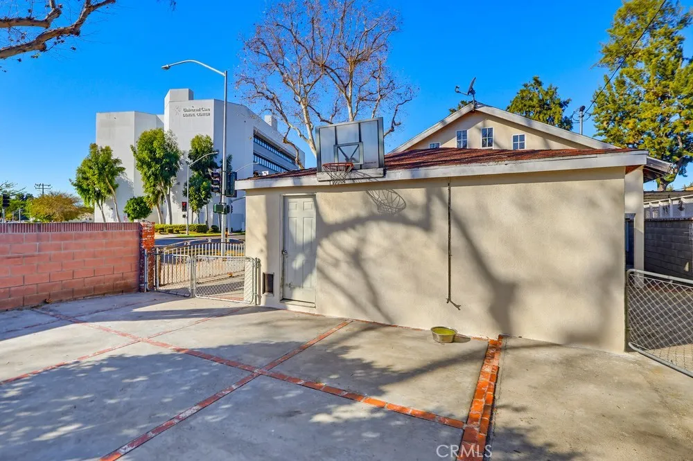 10970 Ruth Lynwood, CA 90262