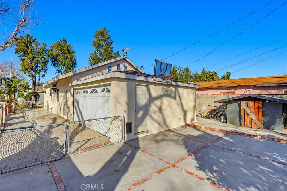 10970 Ruth Lynwood, CA 90262