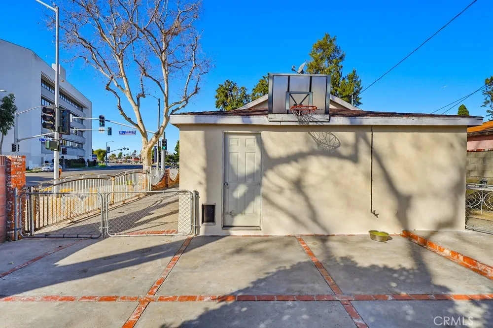 10970 Ruth Lynwood, CA 90262
