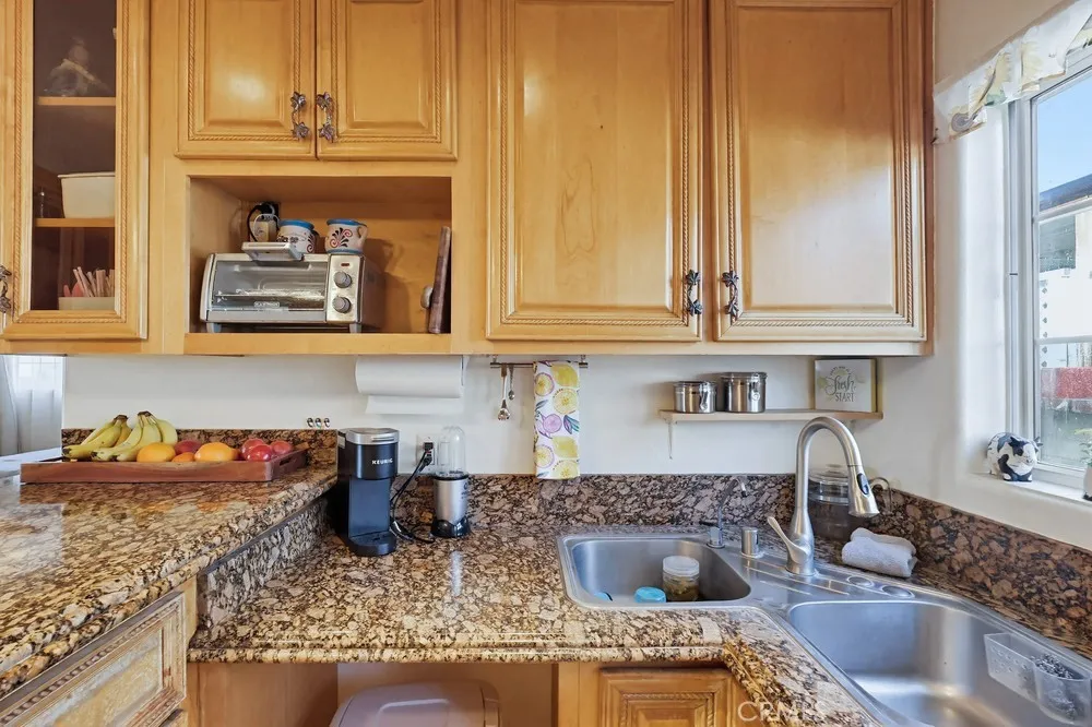 10970 Ruth Lynwood, CA 90262