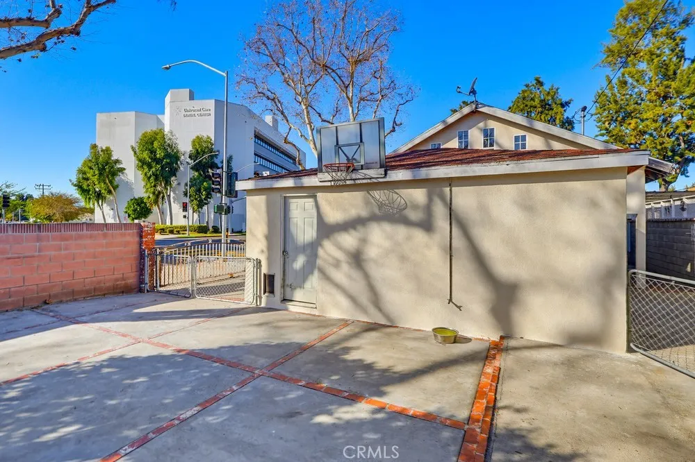 10970 Ruth Lynwood, CA 90262