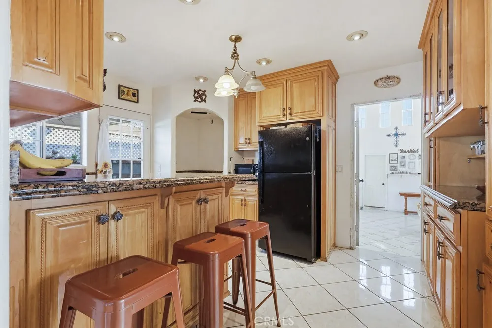 10970 Ruth Lynwood, CA 90262