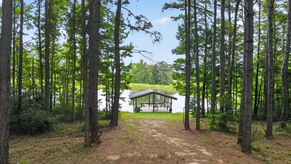 200 Equestrian Circle Jefferson, TX 75657