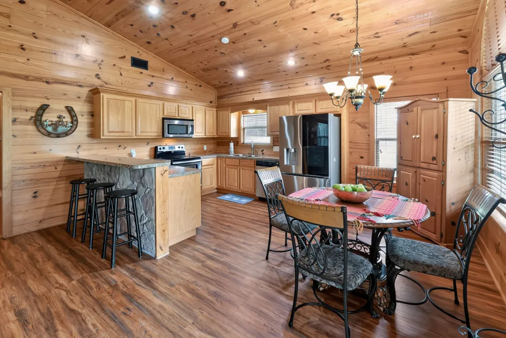 200 Equestrian Circle Jefferson, TX 75657