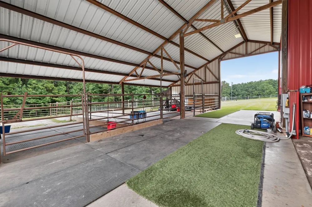 200 Equestrian Circle Jefferson, TX 75657