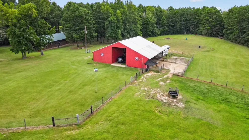 200 Equestrian Circle Jefferson, TX 75657