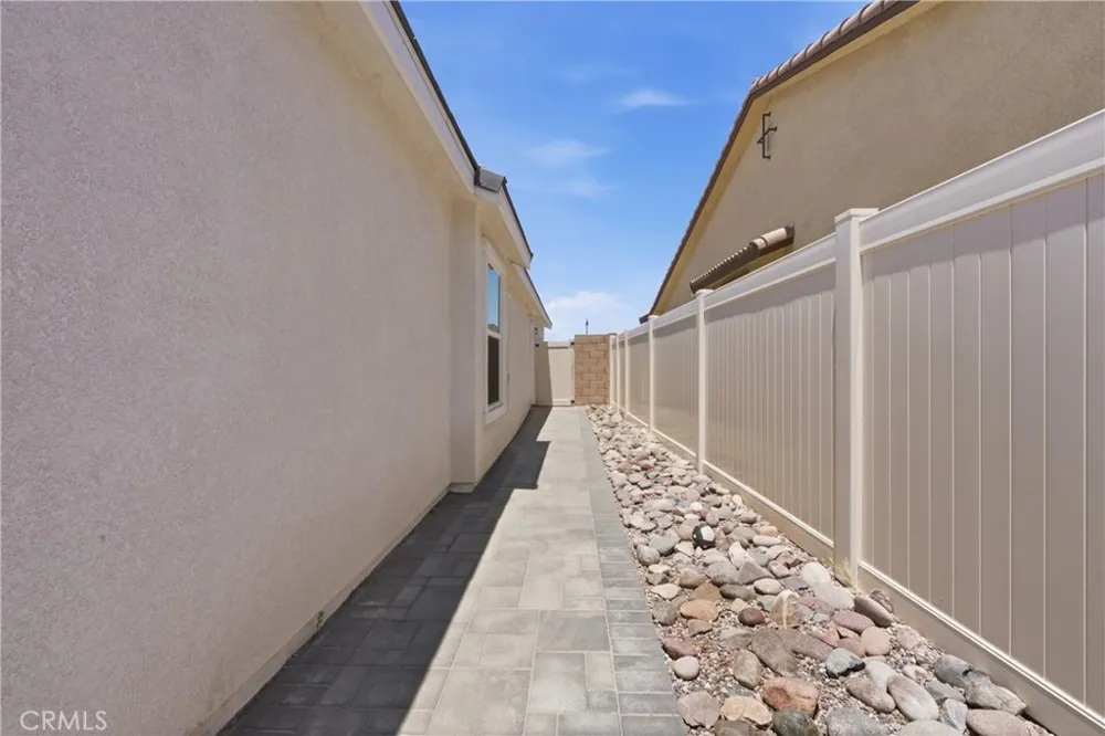 537 Hedgewood Hemet, CA 92543