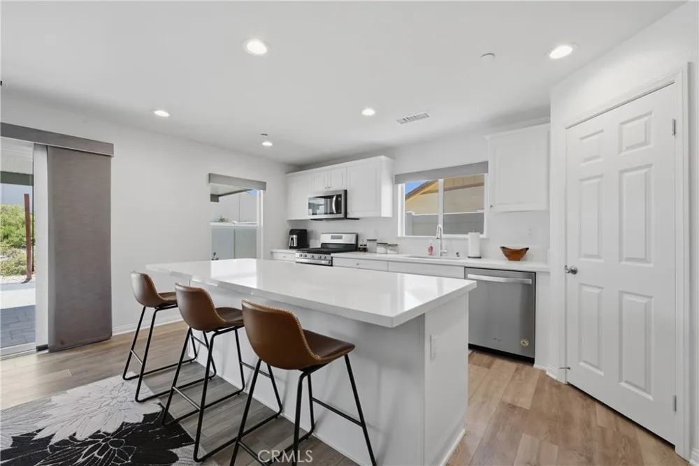 537 Hedgewood Hemet, CA 92543