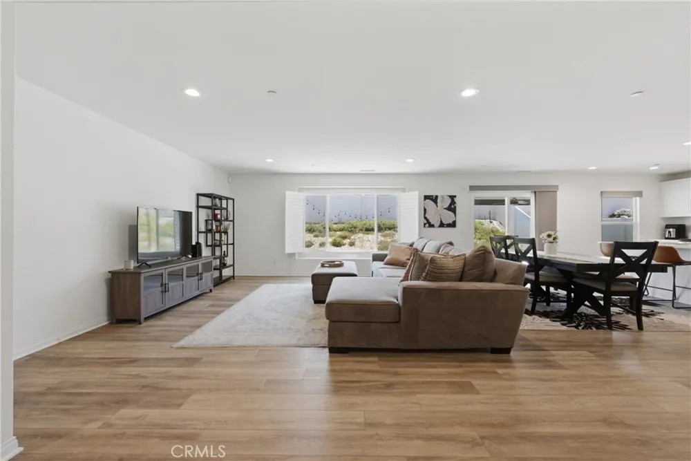 537 Hedgewood Hemet, CA 92543