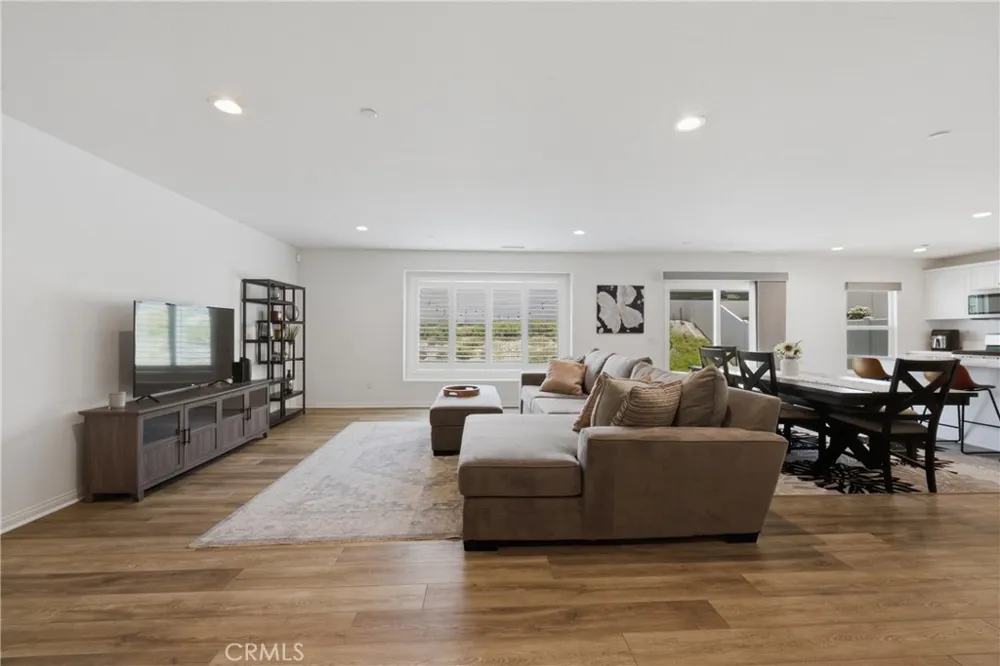 537 Hedgewood Hemet, CA 92543