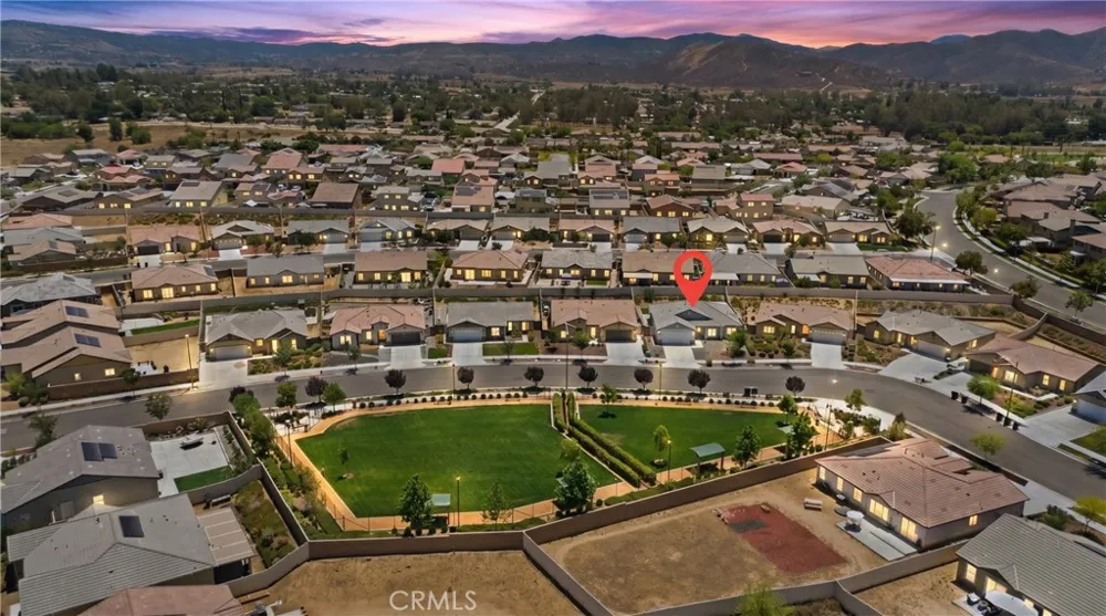 537 Hedgewood Hemet, CA 92543