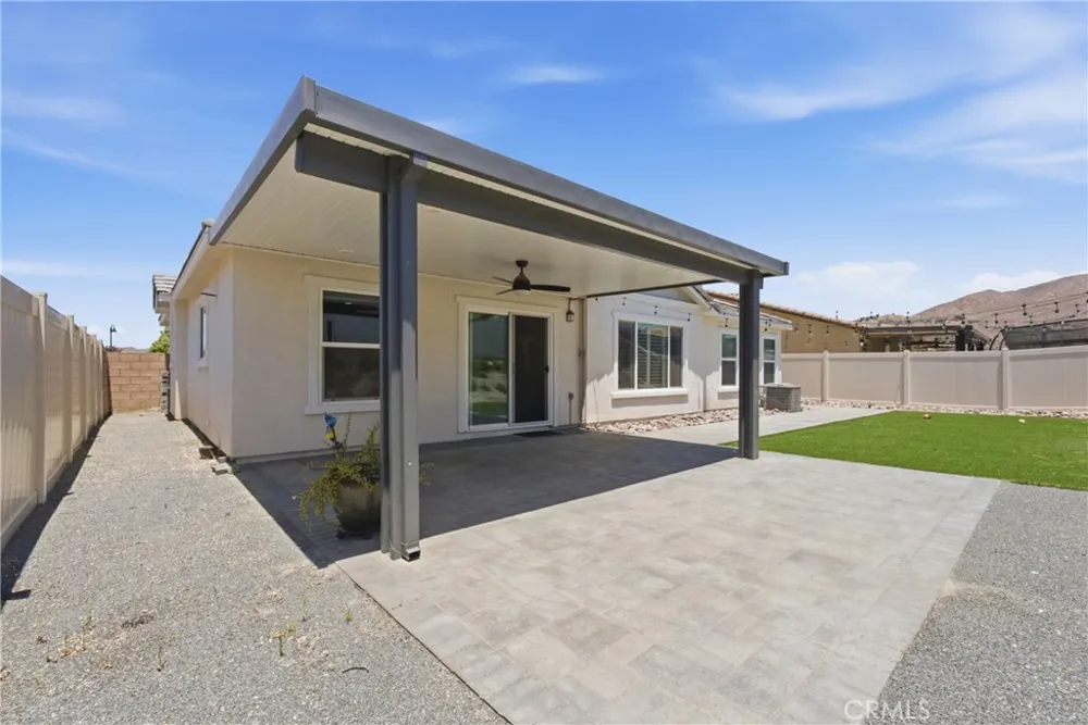 537 Hedgewood Hemet, CA 92543
