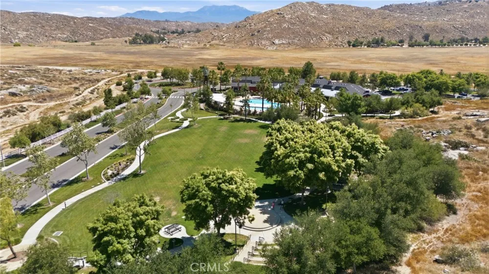 537 Hedgewood Hemet, CA 92543