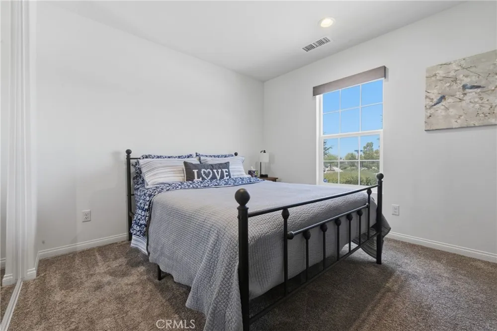 537 Hedgewood Hemet, CA 92543