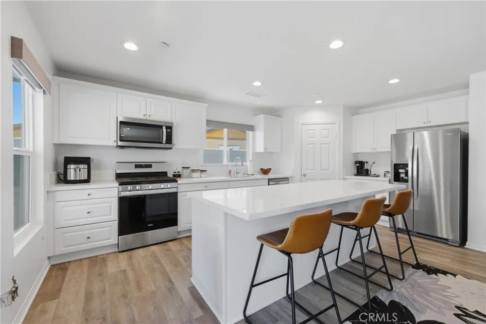 537 Hedgewood Hemet, CA 92543