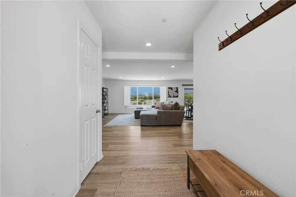 537 Hedgewood Hemet, CA 92543
