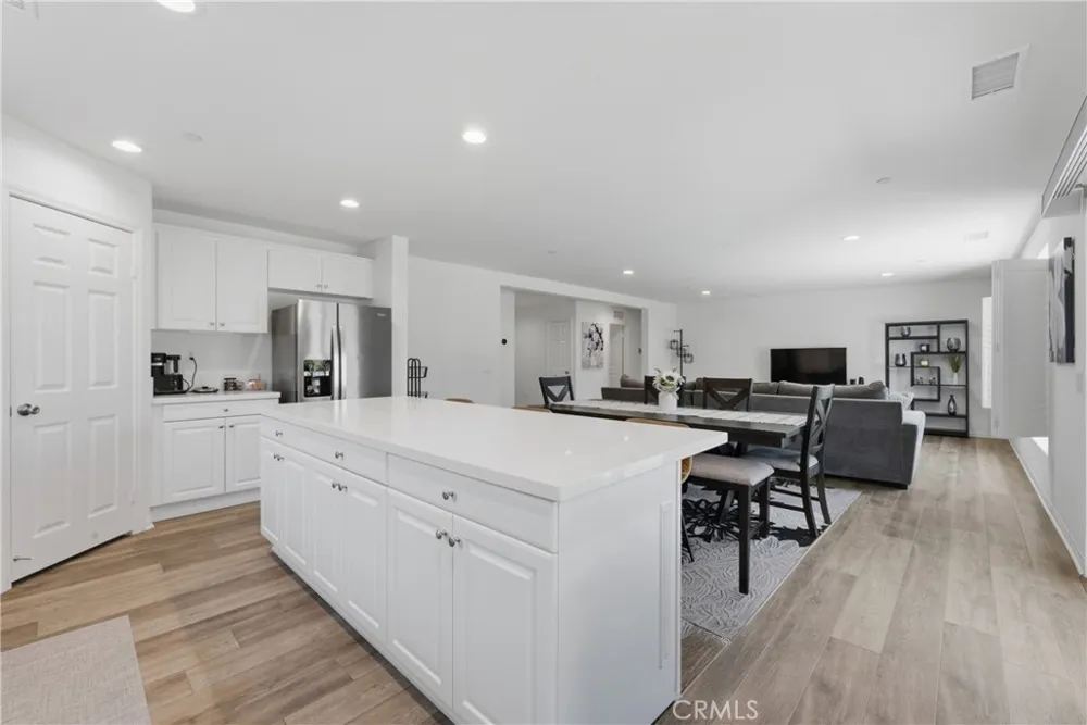 537 Hedgewood Hemet, CA 92543