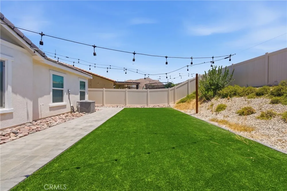 537 Hedgewood Hemet, CA 92543