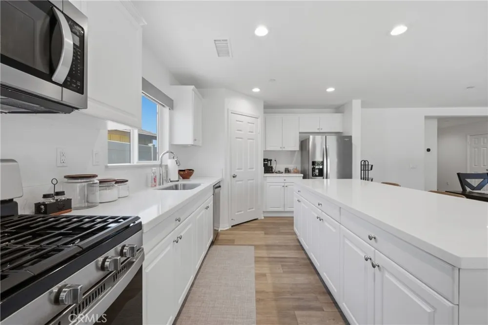 537 Hedgewood Hemet, CA 92543