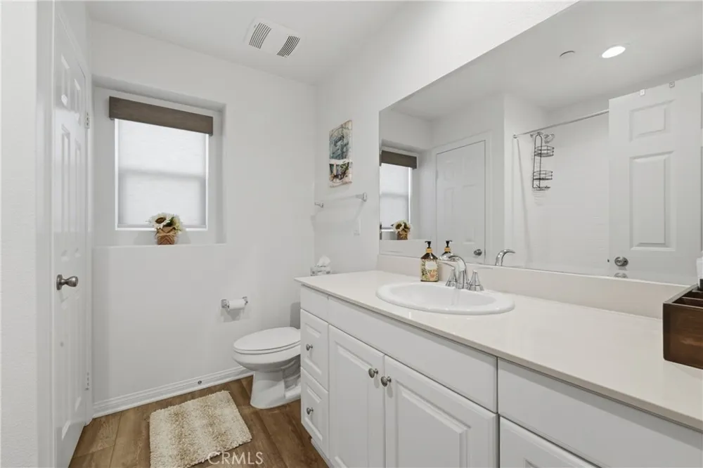 537 Hedgewood Hemet, CA 92543