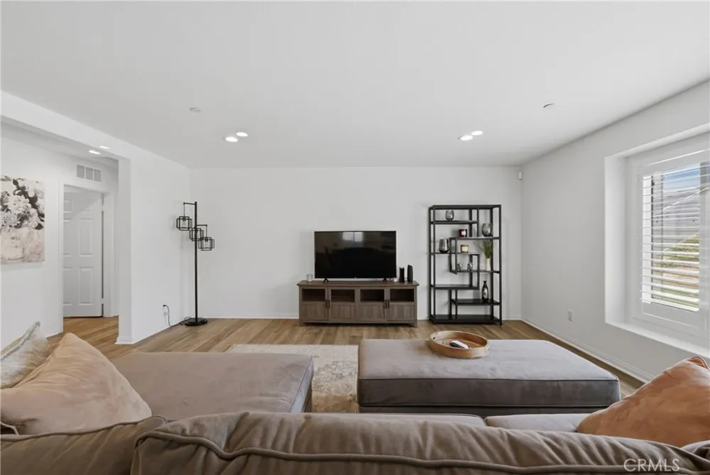 537 Hedgewood Hemet, CA 92543