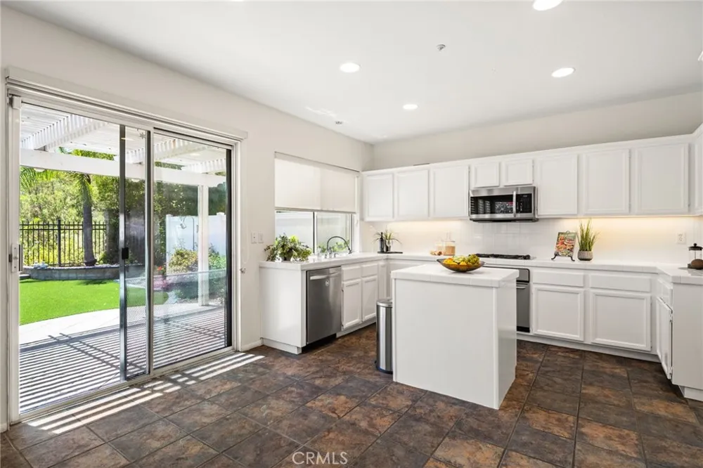 1918 Edinburgh Way Fullerton, CA 92831