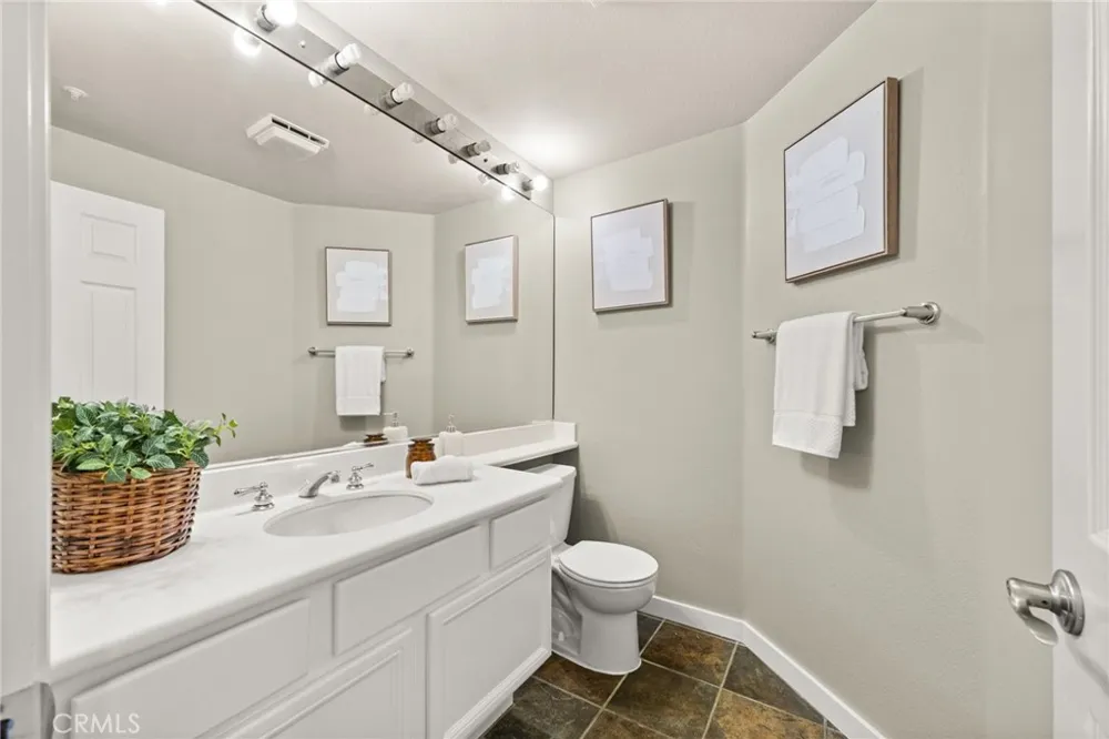 1918 Edinburgh Way Fullerton, CA 92831
