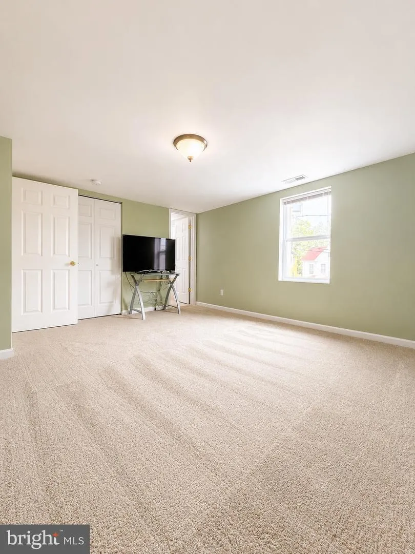 123 WINTERS LANE Baltimore, MD 21228