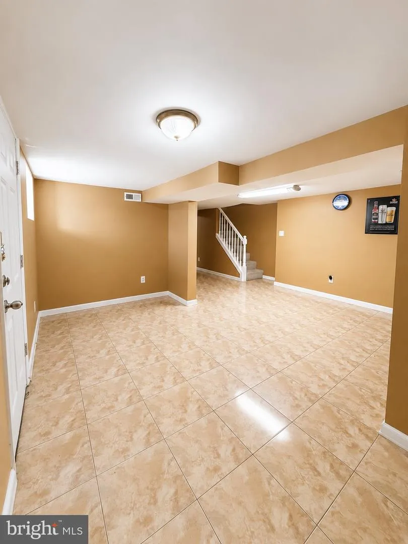 123 WINTERS LANE Baltimore, MD 21228