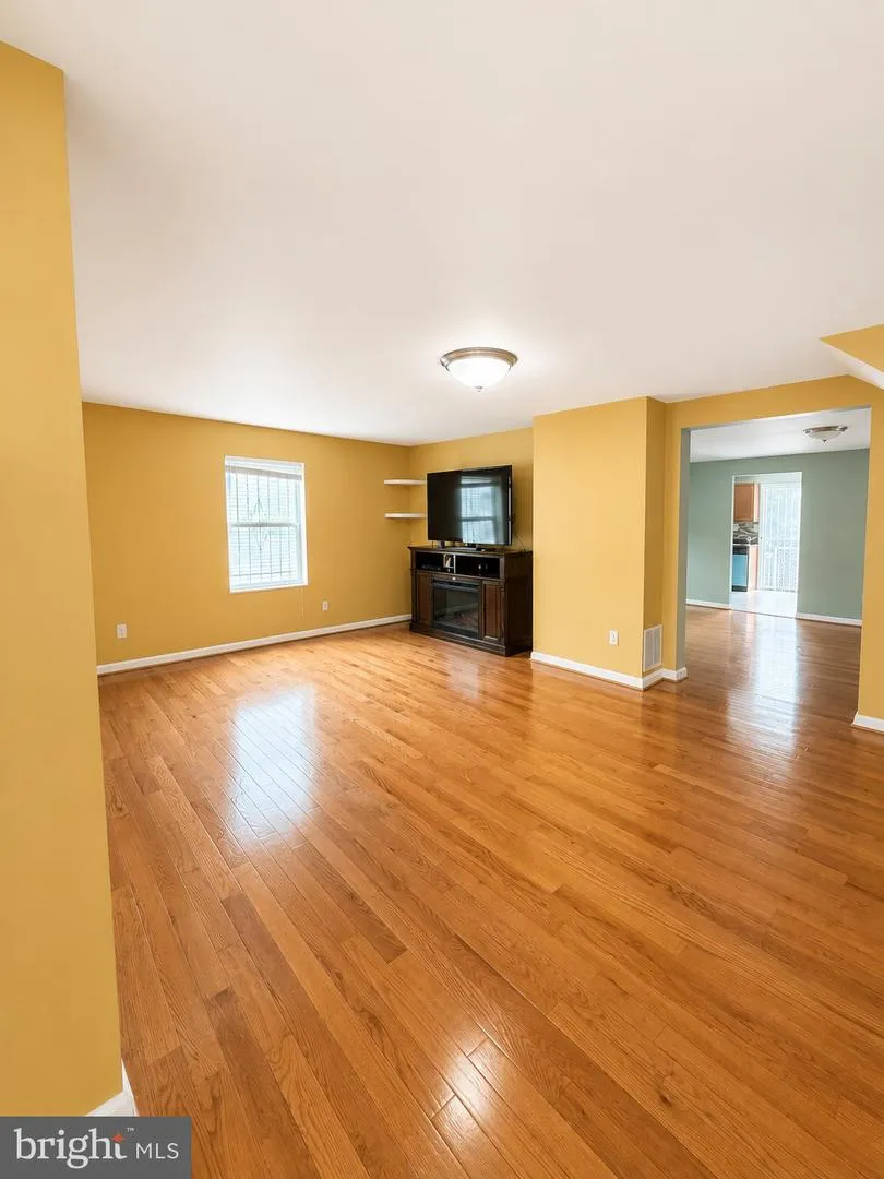 123 WINTERS LANE Baltimore, MD 21228