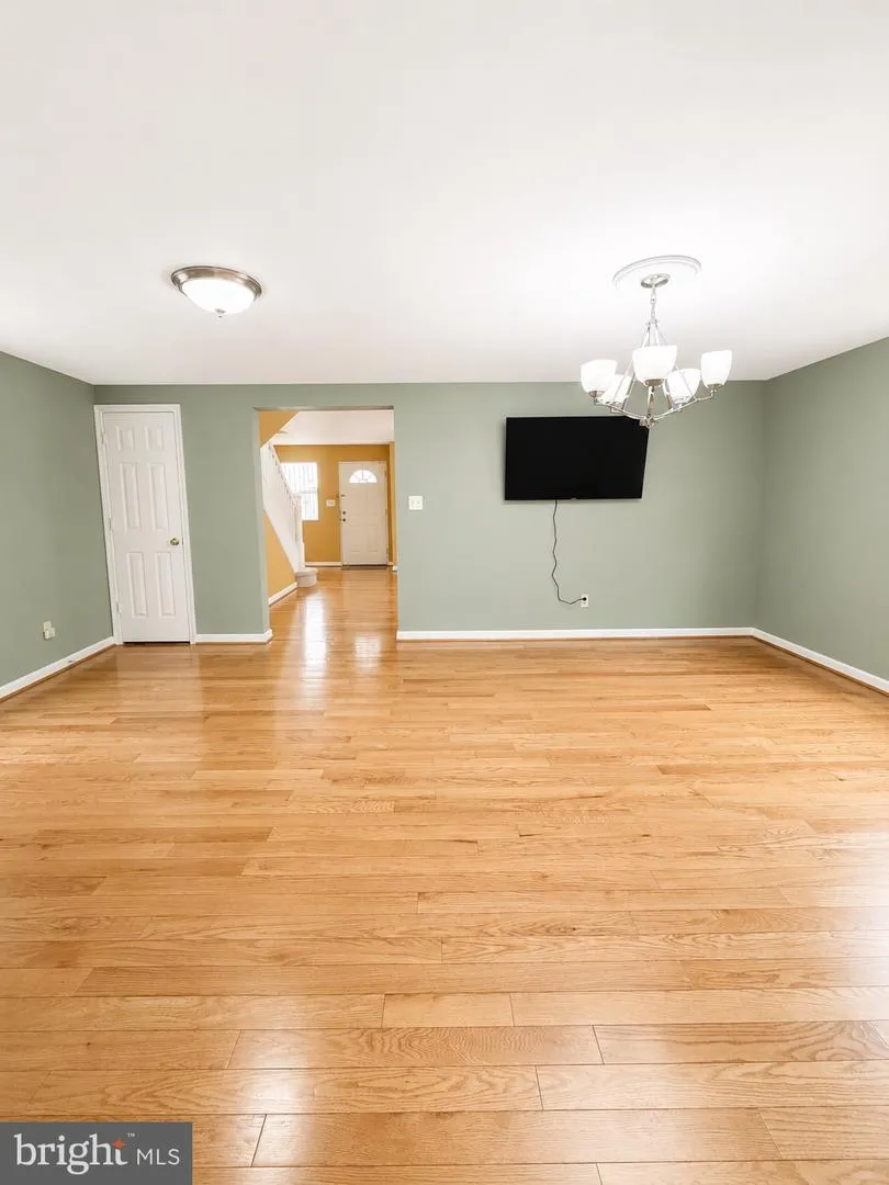 123 WINTERS LANE Baltimore, MD 21228
