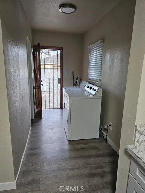 8900 S 10th Inglewood, CA 90305