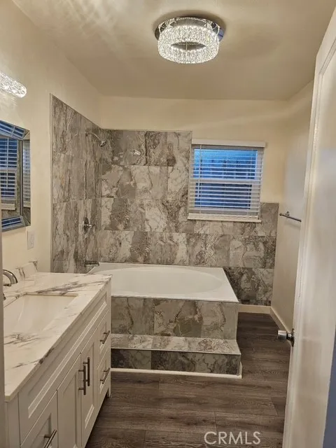 8900 S 10th Inglewood, CA 90305