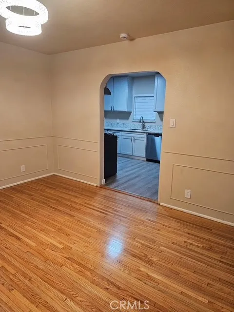 8900 S 10th Inglewood, CA 90305