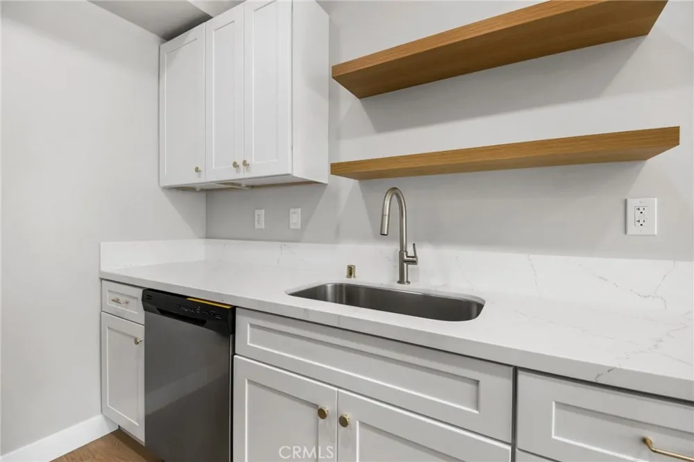 1107 E 3rd Unit #9 Long Beach, CA 90802