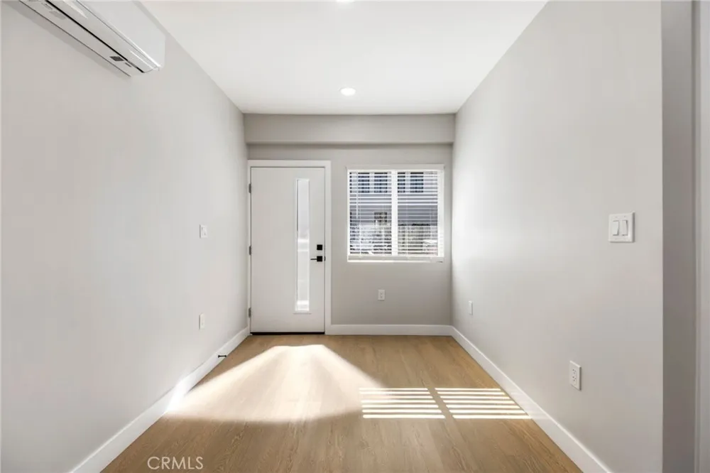 1107 E 3rd Unit #9 Long Beach, CA 90802