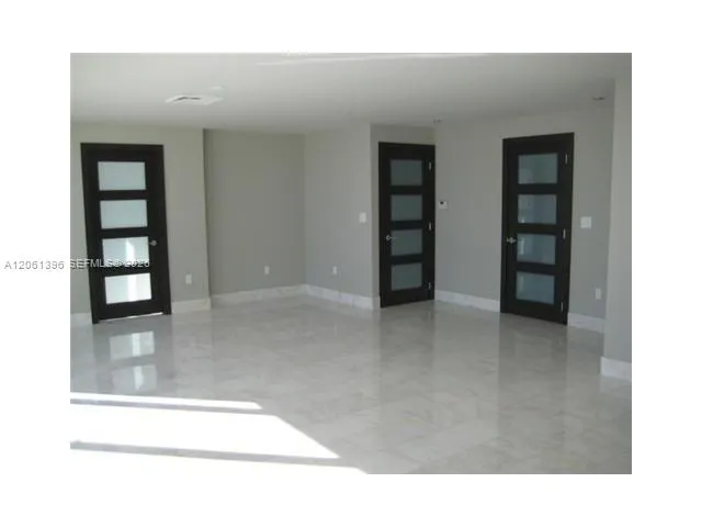 1850 S Ocean Dr #PH4402 Hallandale Beach, FL 33009