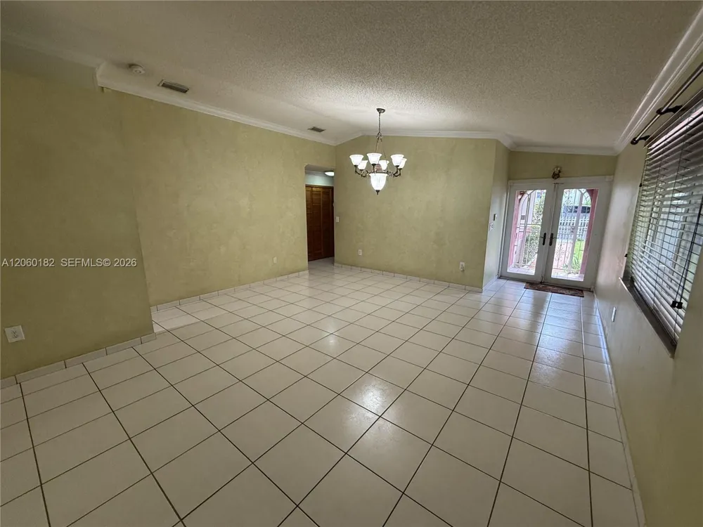 7510 W 4th Ave Hialeah, FL 33014