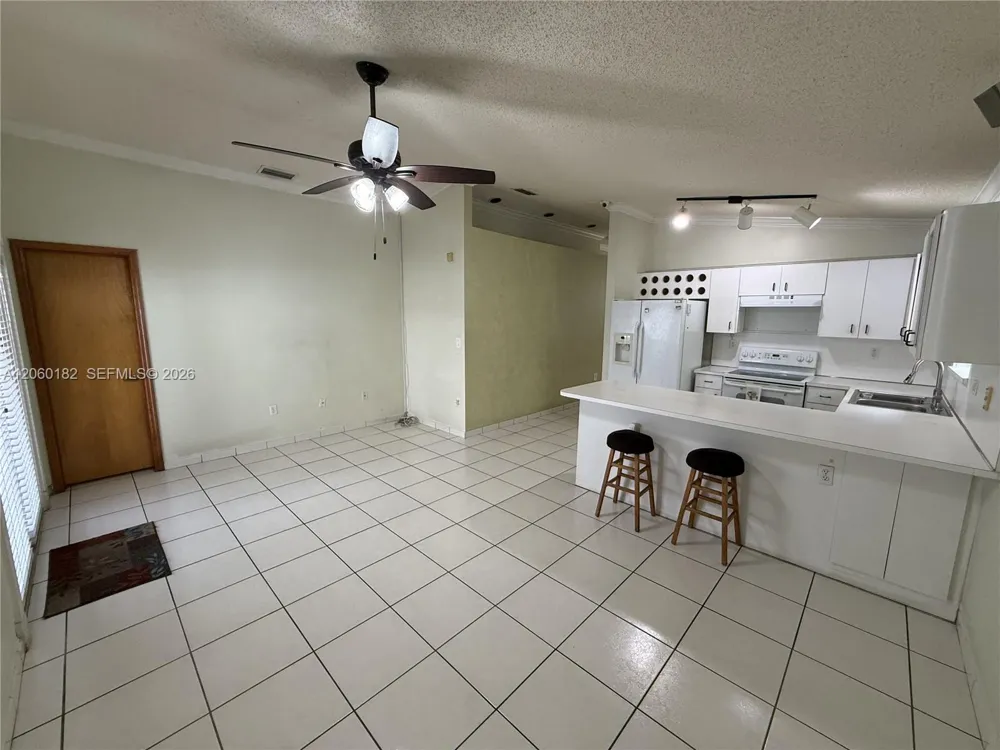 7510 W 4th Ave Hialeah, FL 33014