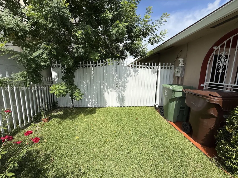 7510 W 4th Ave Hialeah, FL 33014