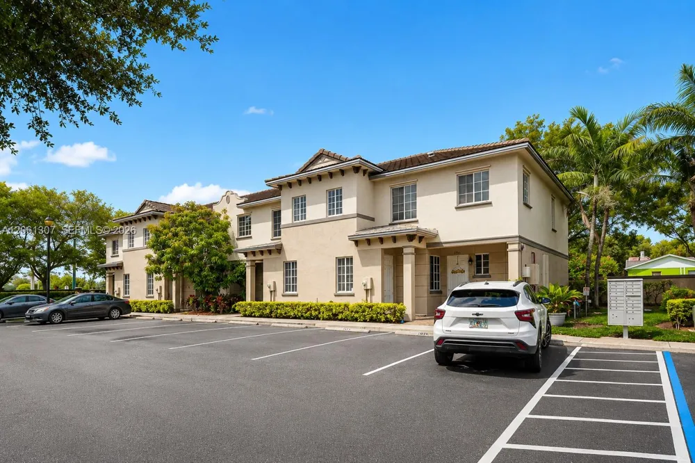1925 Marsh Harbor Dr #204 Riviera Beach, FL 33404