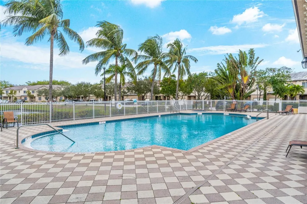 1925 Marsh Harbor Dr #204 Riviera Beach, FL 33404