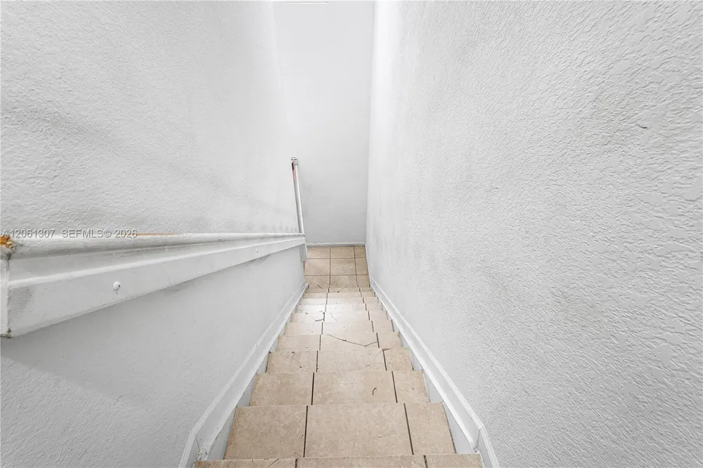 1925 Marsh Harbor Dr #204 Riviera Beach, FL 33404