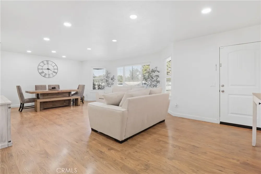 9670 E Avenue R12 Littlerock, CA 93543