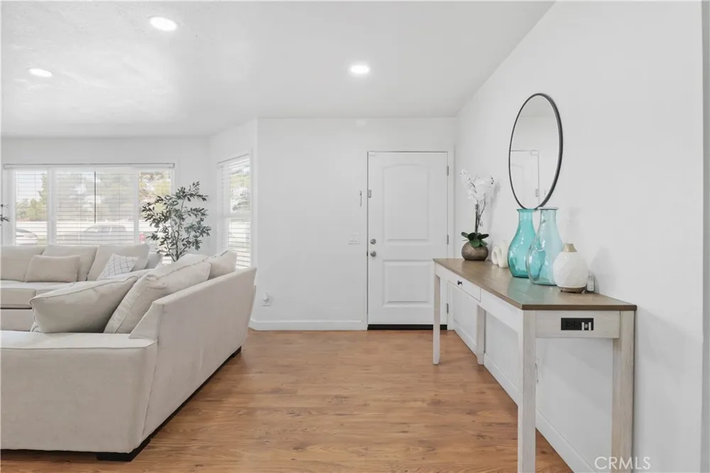 9670 E Avenue R12 Littlerock, CA 93543