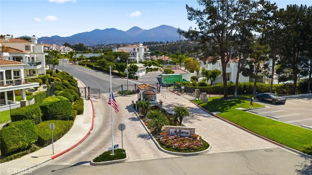 27792 Arta Mission Viejo, CA 92692