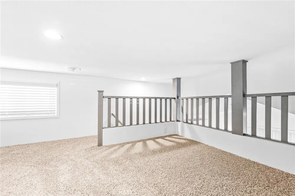 4925 Holly Long Beach, CA 90805