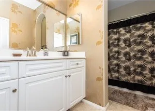 150 Alverstone Hemet, CA 92543