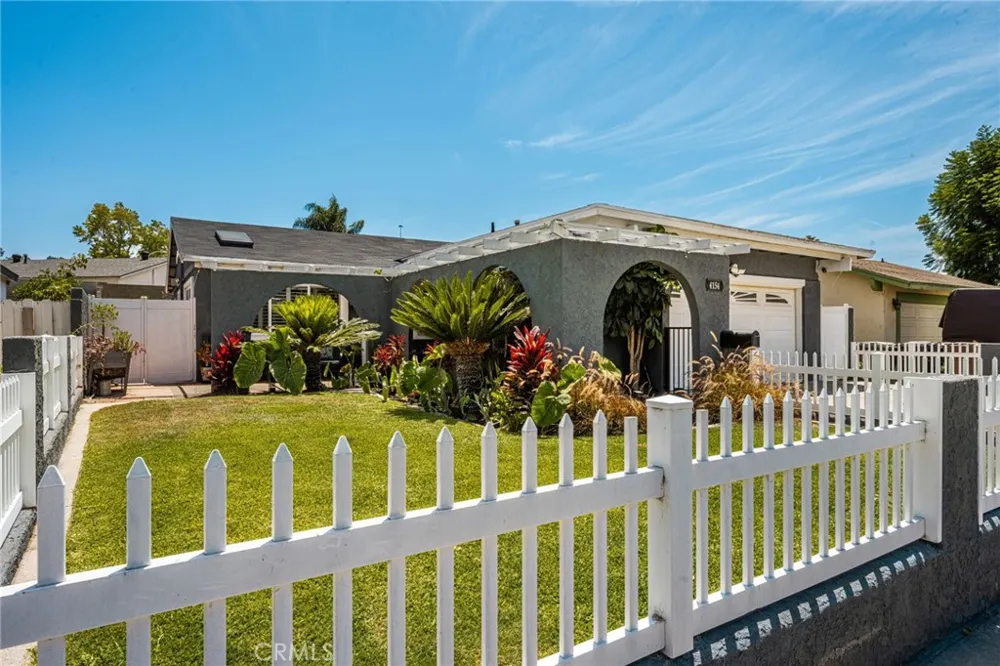4154 E Fauna Avenue Anaheim Hills, CA 92807